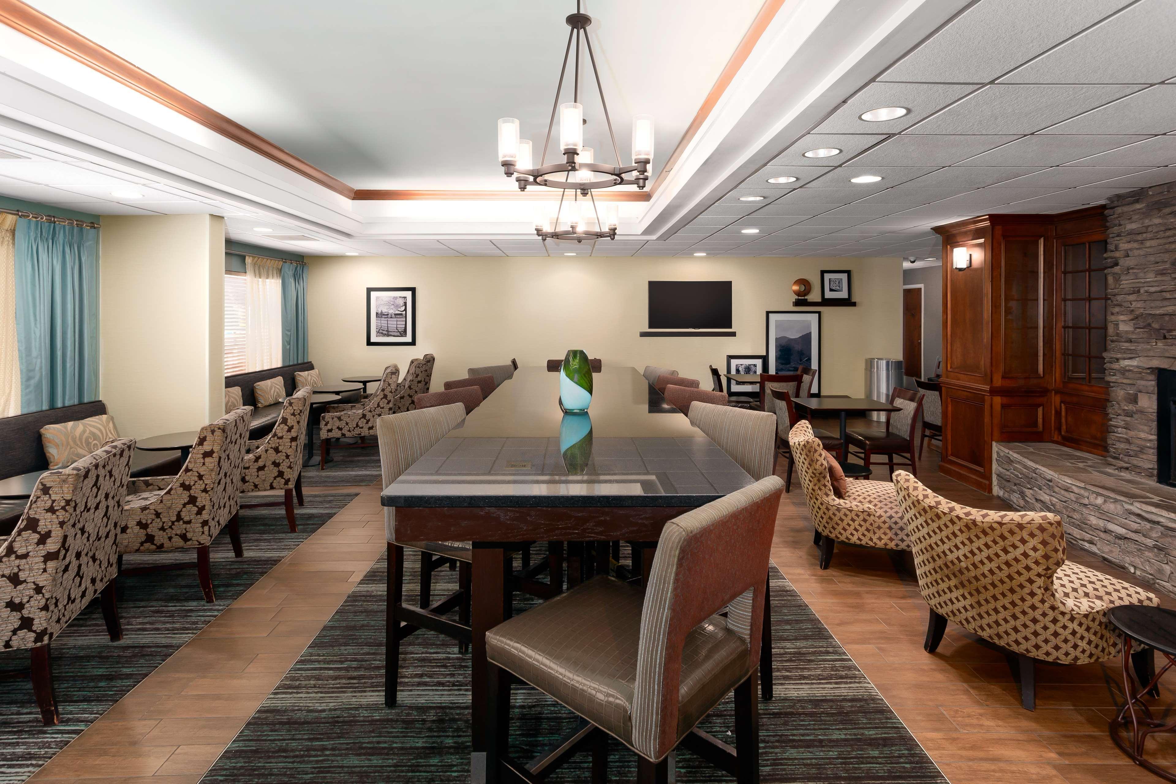 Hampton Inn Кингспорт Екстериор снимка