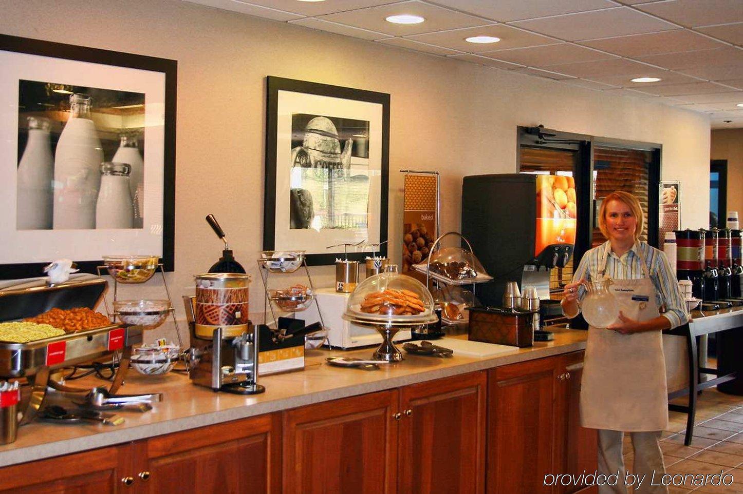 Hampton Inn Кингспорт Ресторант снимка